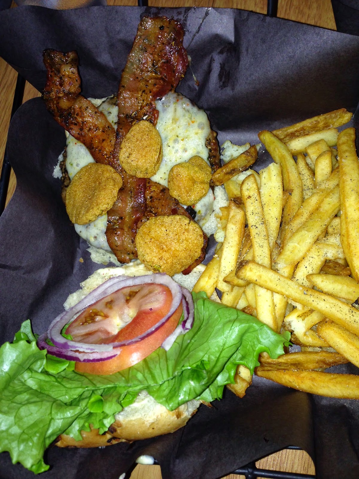 Picture My Life Burger Review Crazy Horse Restaurant