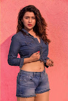 Mannara Chopra Glam Stills HeyAndhra.com