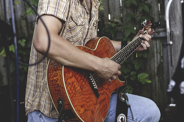 Chord Gitar Asal Kau Bahagia - Sheet and Chords Collection