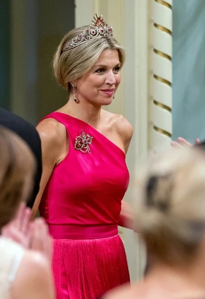 King Willem-Alexander and Queen Maxima of The Netherlands attend an state banquet offered by governor general Johnston at Rideau Hall in Ottawa