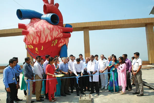 Heart Medical installation in VPS Lakeshore Hospital. Kochi, News, Hospital, New Year, Treatment, Health, Passenger, Patient, Kerala.