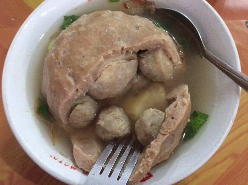 https://2.bp.blogspot.com/-Ur3wm548jd0/WI2x4qgoiLI/AAAAAAAAJVA/DN-Mray75HEwAvGk5e7ymJIa_RjJIKKSwCLcB/s640/Bakso+Beranak+Sesar+(2).jpg