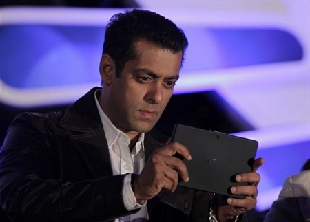 Smart Phone बनाने की तैयारी में हैं Salman Khan 