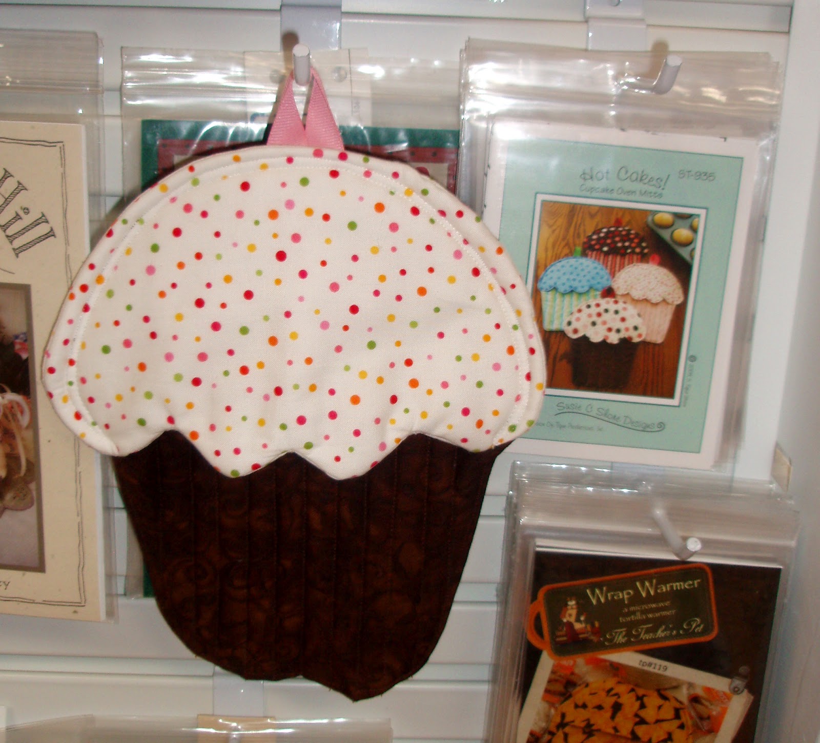 Delphine's Quilt Shop Kitchen Things