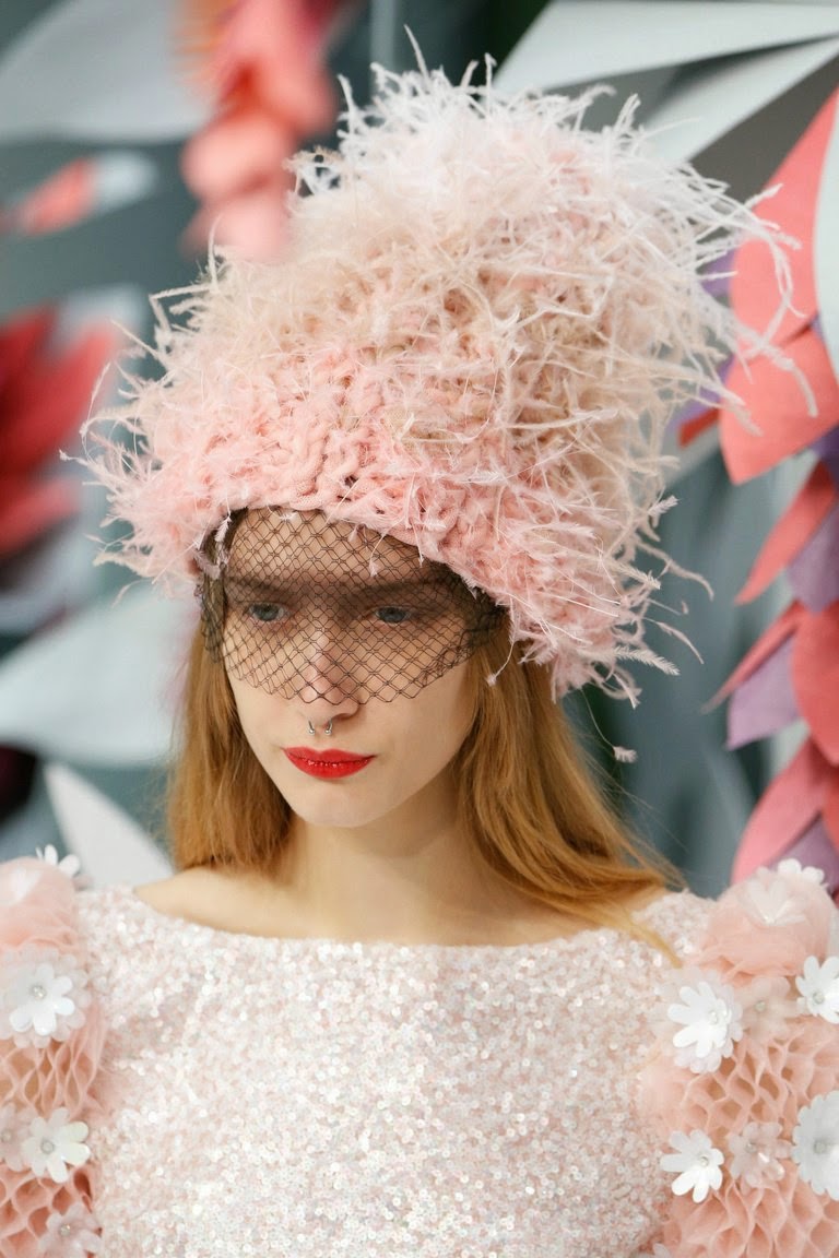 crochet knit unlimited: CHANEL COUTURE Spring-Summer 2015 Hats