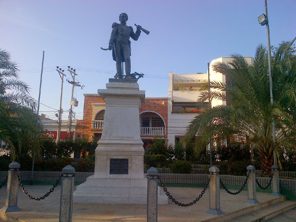 "José Prudencio Padilla: Primer Almirante de Colombia".