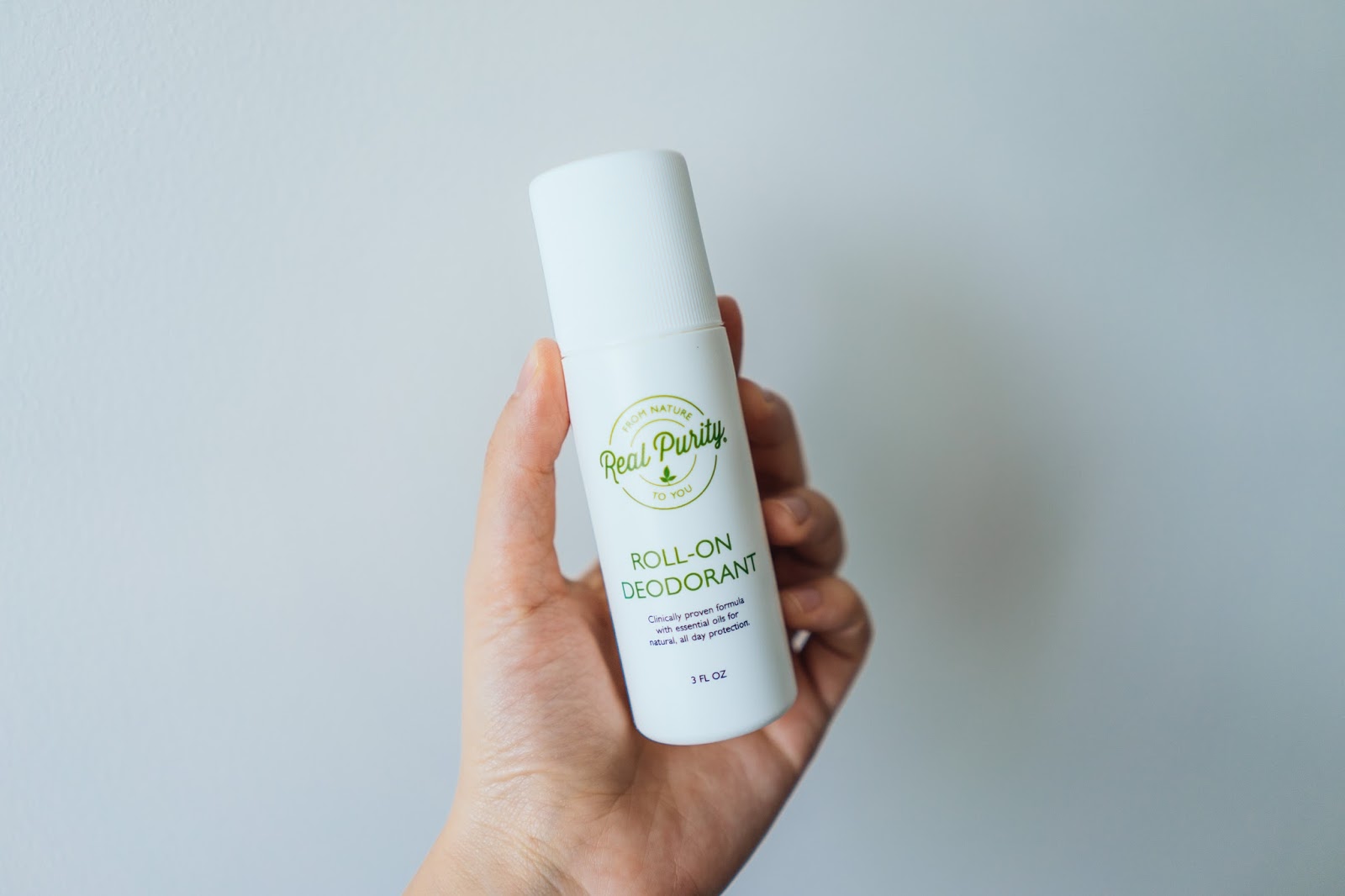 Julia Caban Blog: The best natural Roll-On Deodorant I've ev