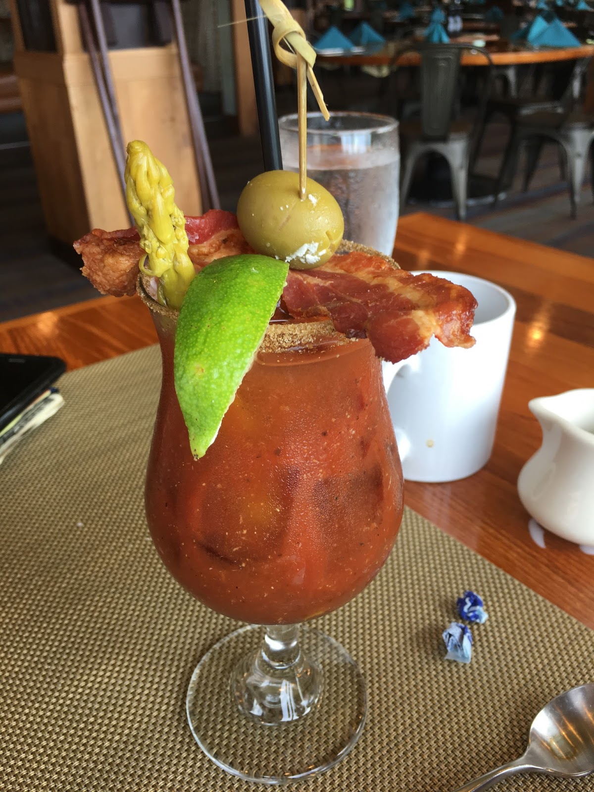 GREAT EATS HAWAII PINEAPPLE GRILL MAUI