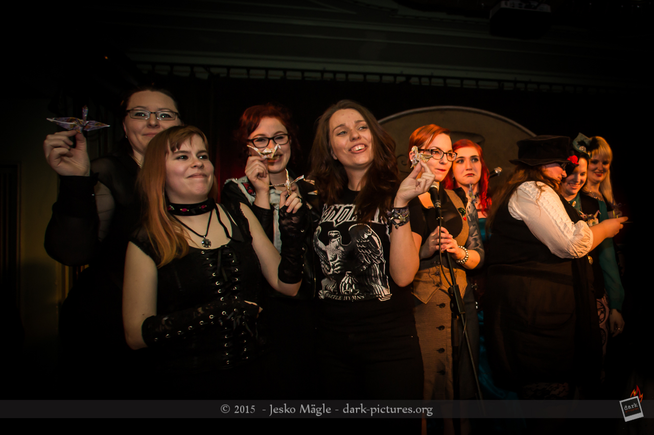 Wir Machen Die Welt Glucklicher Lalli Und Loops Mit Bildern