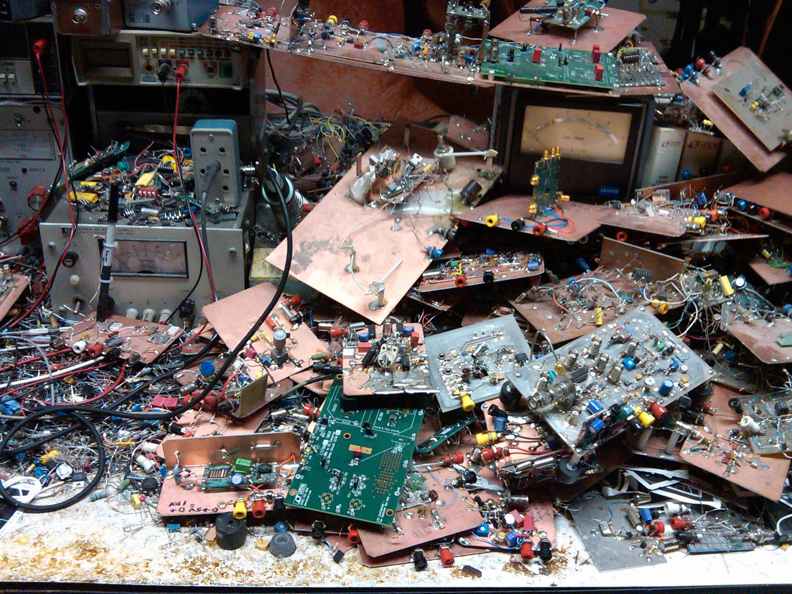 voltage regulator - switching noise from ltc3780 - Electrical