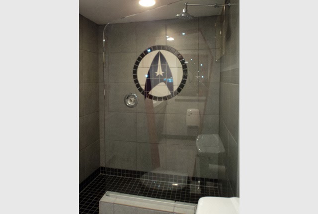 Fanática de la serie Star Trek redecoró su casa igual a nave Enterprise