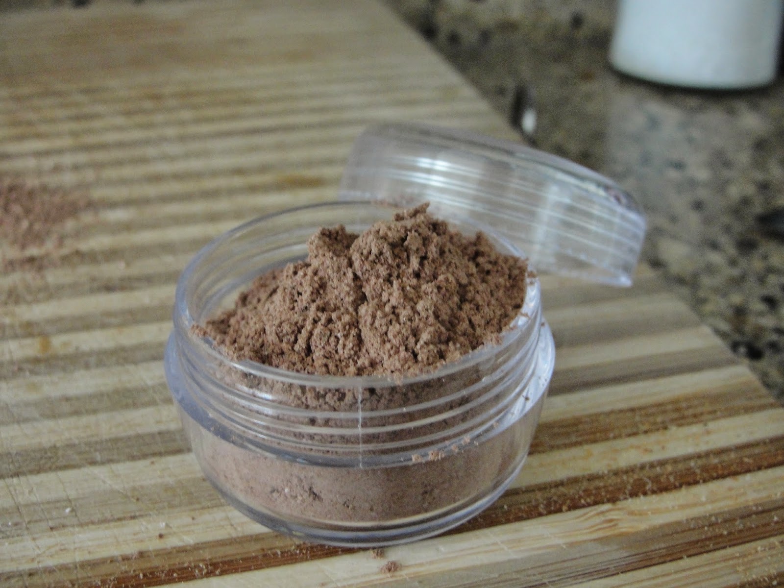 How to make your own bronzer!