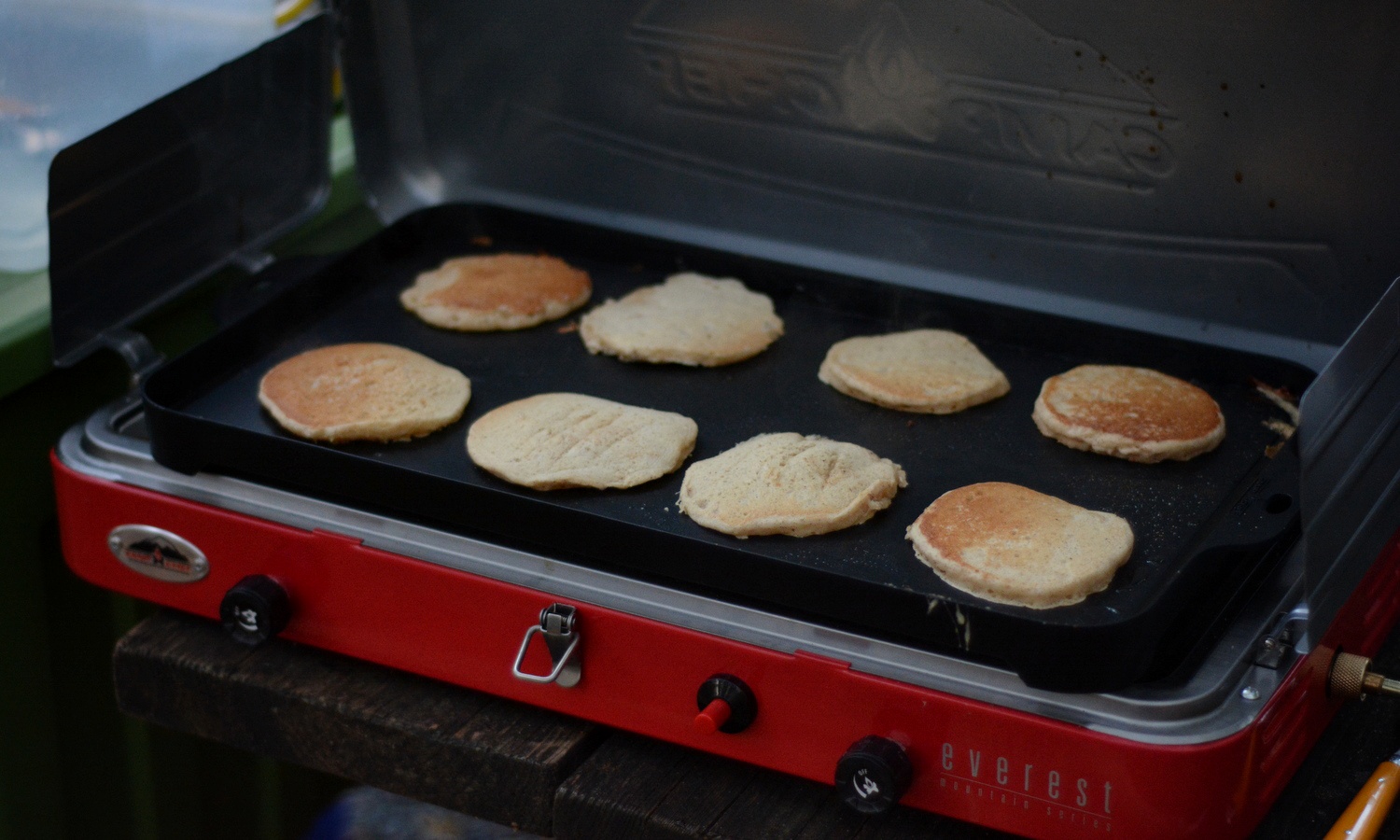 The Fiberglass Manifesto GEAR REVIEW Camp Chef Everest Two Burner