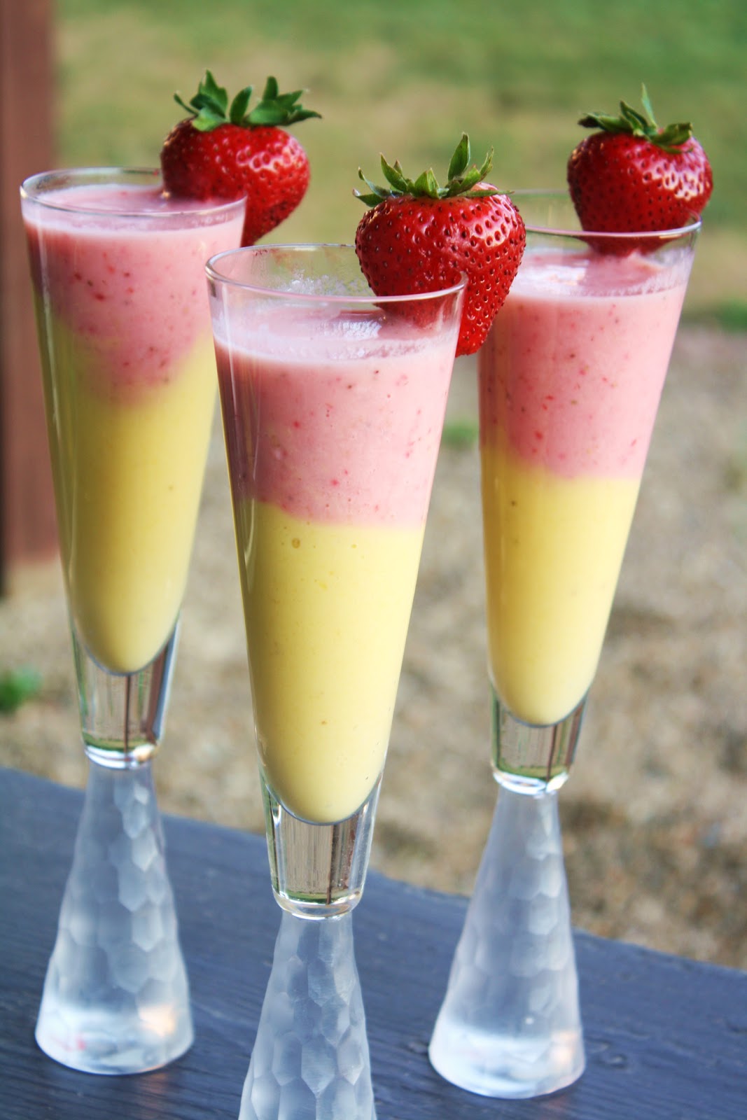 Fresh Obsessions MangoBanana & Strawberry Smoothies