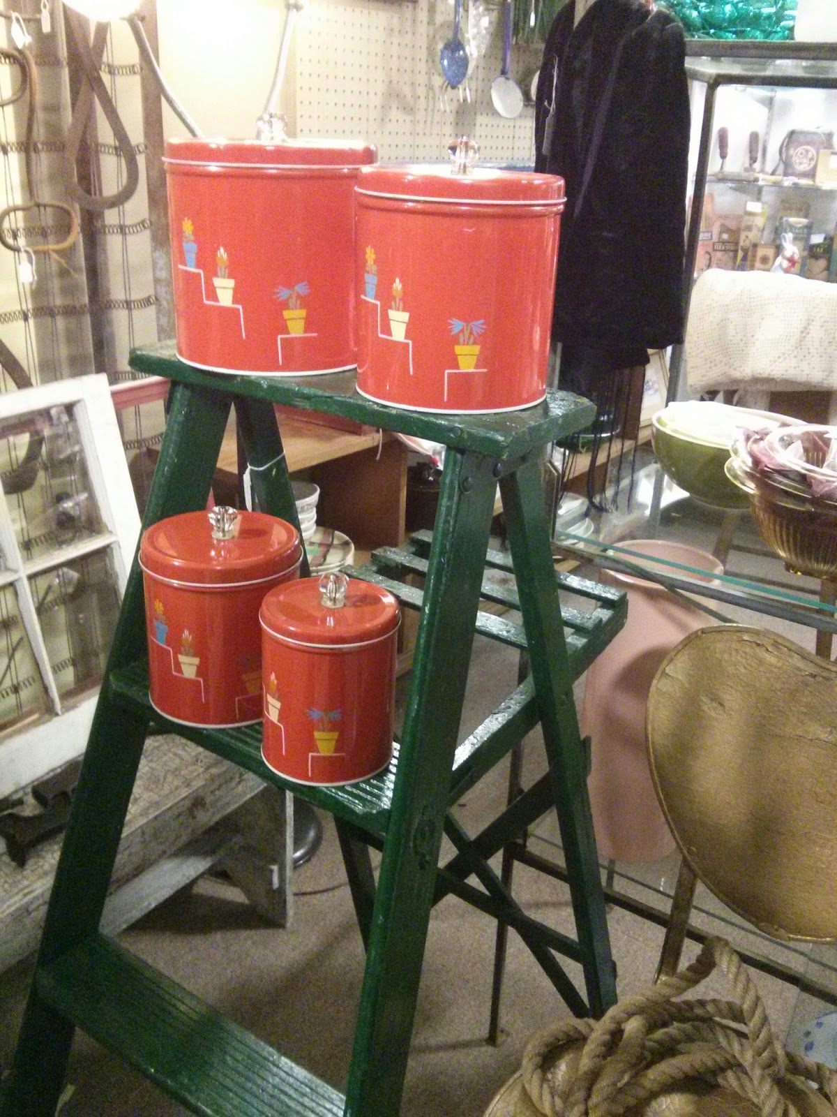 Bargain Hunting Treasure Seeker: Snowy Garage Sale