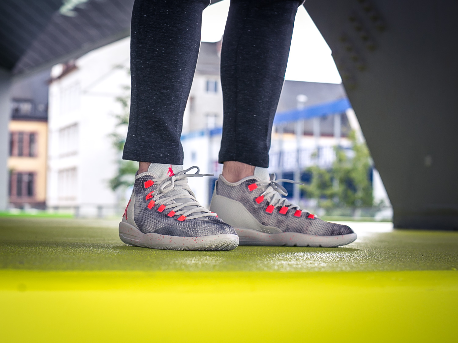 nike jordan reveal grau