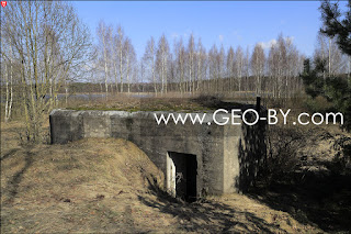 Второй польский бункер у деревни Задворье на берегу Ляховичского водохранилища. Первый вход