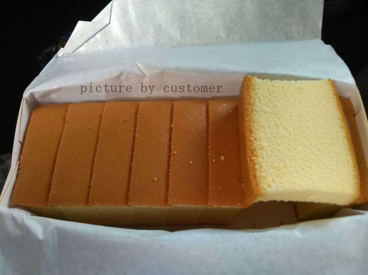 Memperkenalkan Cake Modern ala Jepang "Rious Gold Cake" Stafana Charis