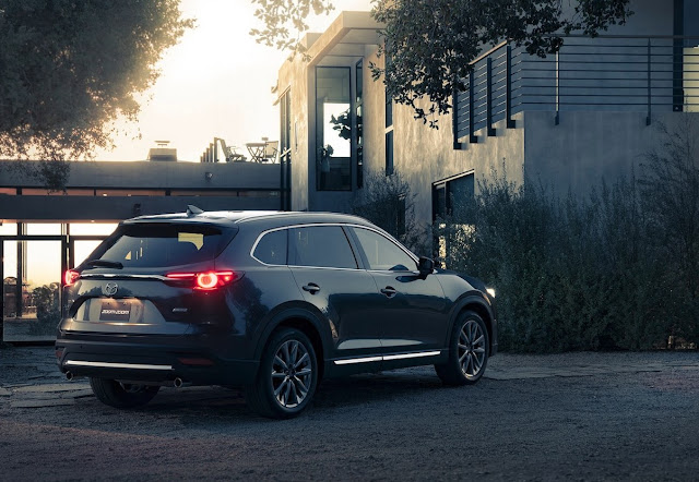 CX9 2017 Mazda CX-9 rear