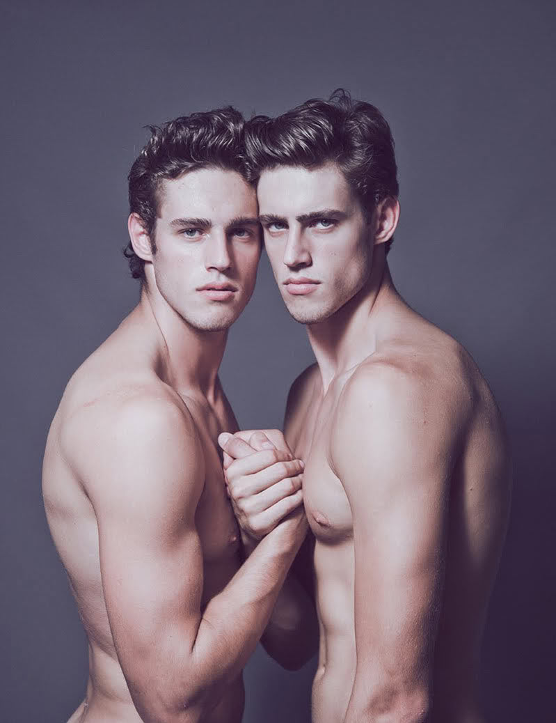 два брата близнеца гей (120) фото