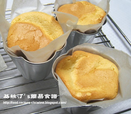 Paper Wrapped Sponge Cakes 紙包蛋糕 - A Sweet Pantry