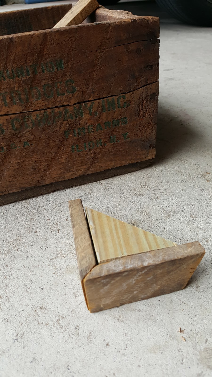 dawnToussaint DIY project wooden crate upcycle