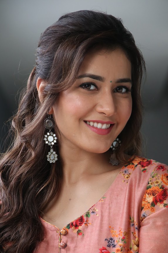 Raashi Khanna at Adanga Maru promotions