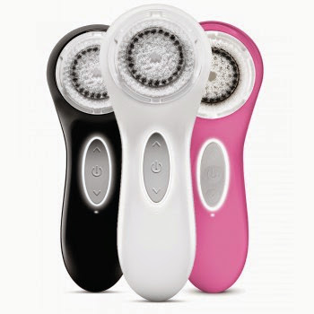 Clarisonic Aria - models in black, white and pink
