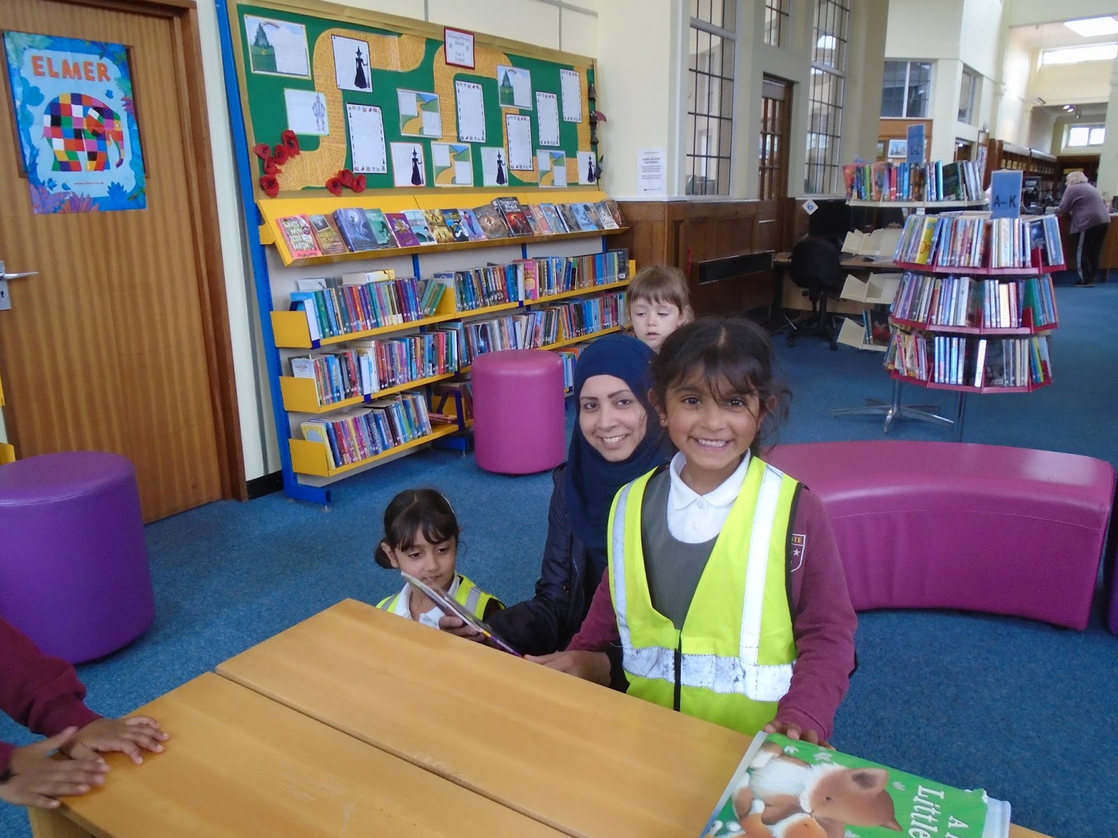 Chilcote Primary School Reception`s visit to Yardley Wood library