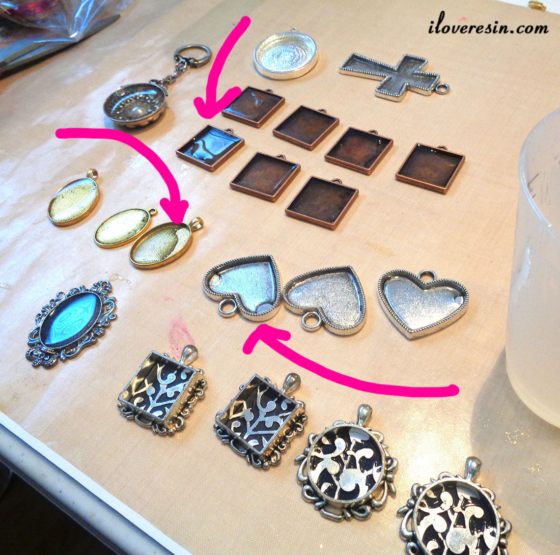 I LOVE RESIN Glitter Bombing With Resin