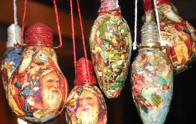 Av Susanne  in english Tutorial  Christmas bulbs