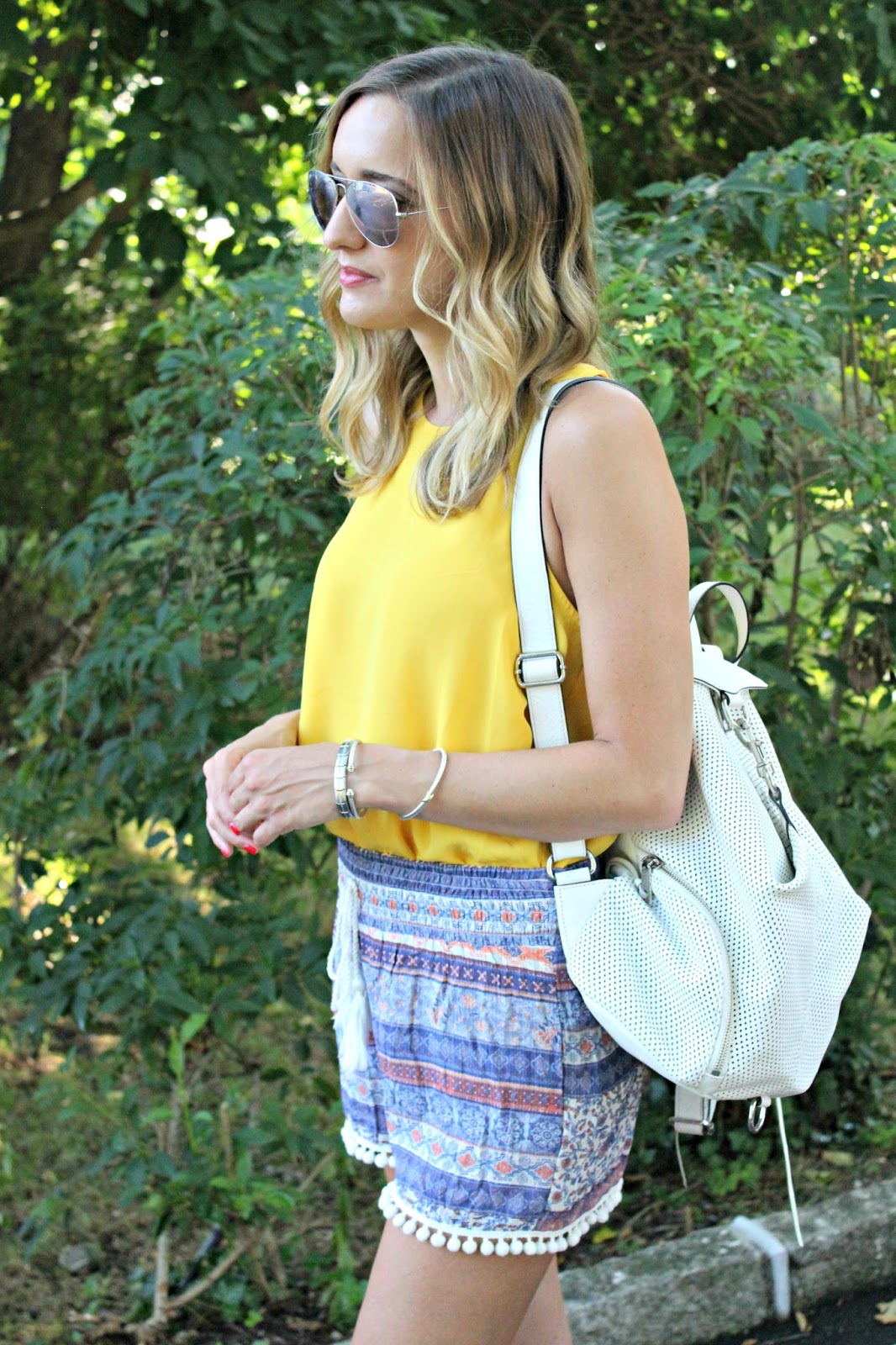 Michelle's Pa(i)ge Fashion Blogger based in New York COLORS THAT MAKE YOU LOOK TAN
