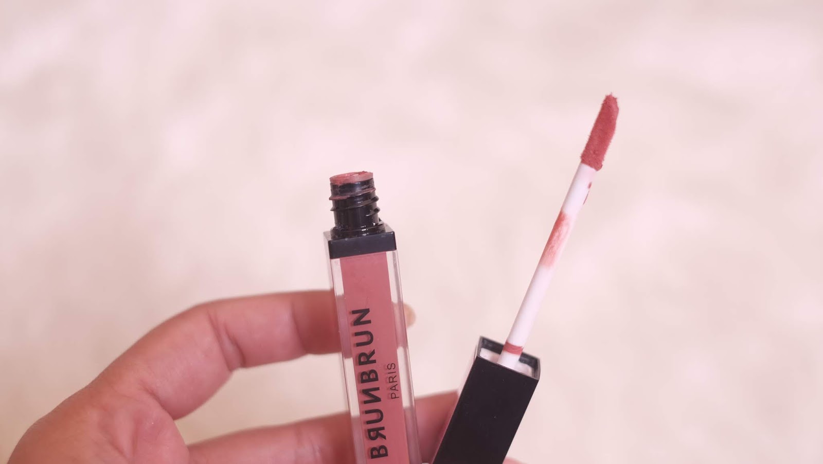 REKOMENDASI LIPSTICK MATTE TAHAN LAMA REVIEW BRUN BRUN PARIS Kania