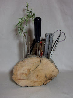 N/G Driftwood Base for Tool