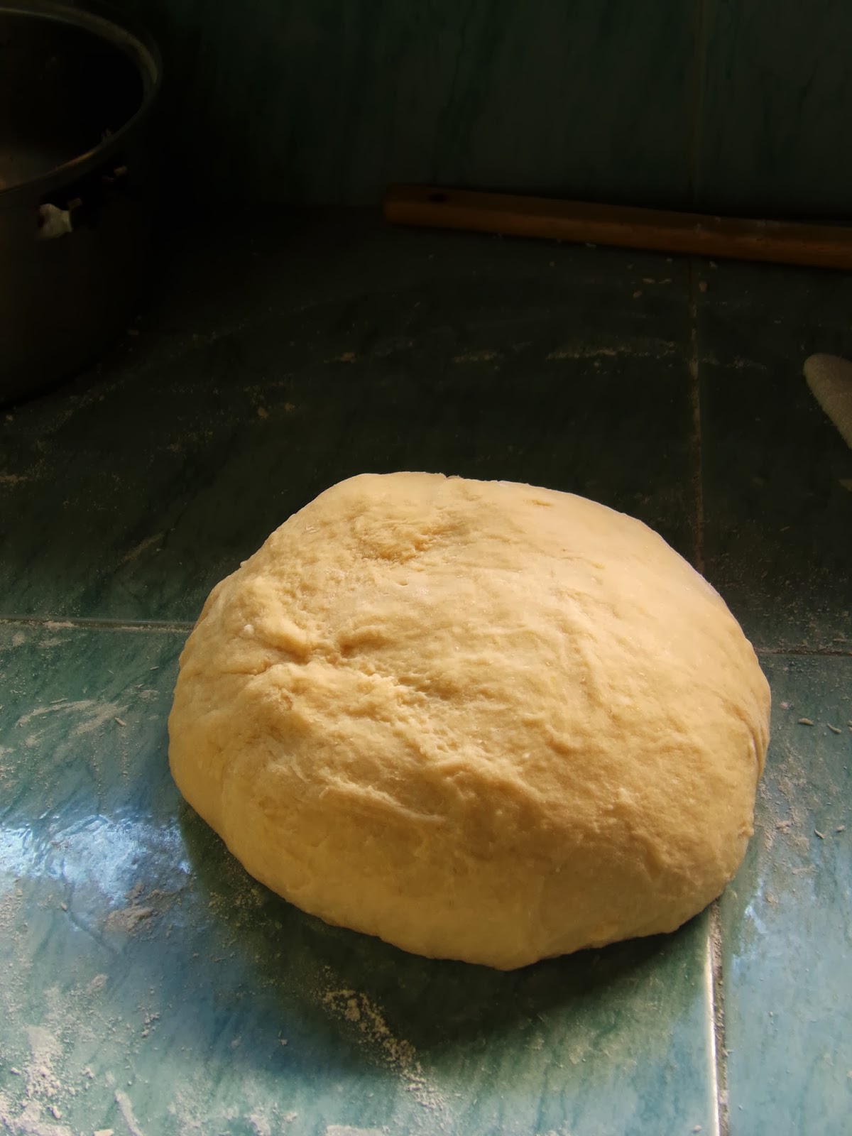 Dates and Cinnamon Bread - Knead the dough easy cinnamon bread recipe, homemade bread recipe