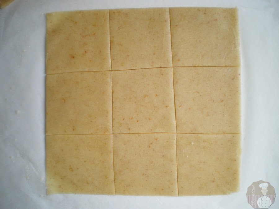 Masa estirada y cortada