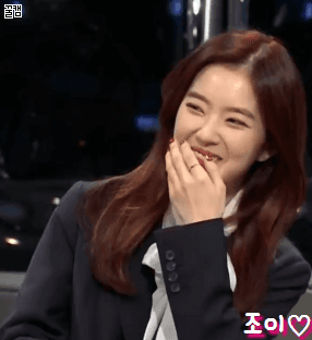 리버풀vs맨시티 앞두고 막간타임에 보는 어제자 런드리데이 아이린.gif | 인스티즈