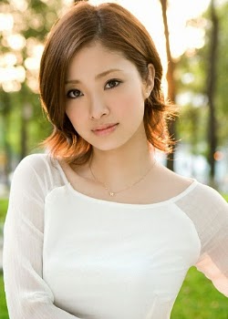 Biodata Aya Ueto, Aktris Plus Sekaligus Perancang Busana - Info Seputar