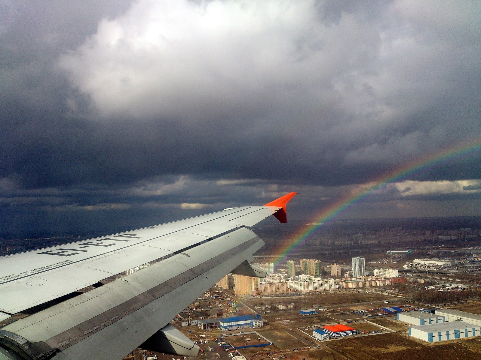 аэропорт пулково взлет самолёт. самолет над санкт-петербургом. самолеты над петербургом. су 30 вмф. самолет над санкт-петербургом.