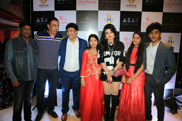 Uday, Vindu Dara Singh, Manik Soni, Preeti Soni, Rakhi Sawant, Dikhsha Soni, Pankaj Soni, Uday, Vindu Dara Singh, Manik Soni, Preeti Soni, Rakhi Sawant, Dikhsha Soni, Pankaj Soni,
