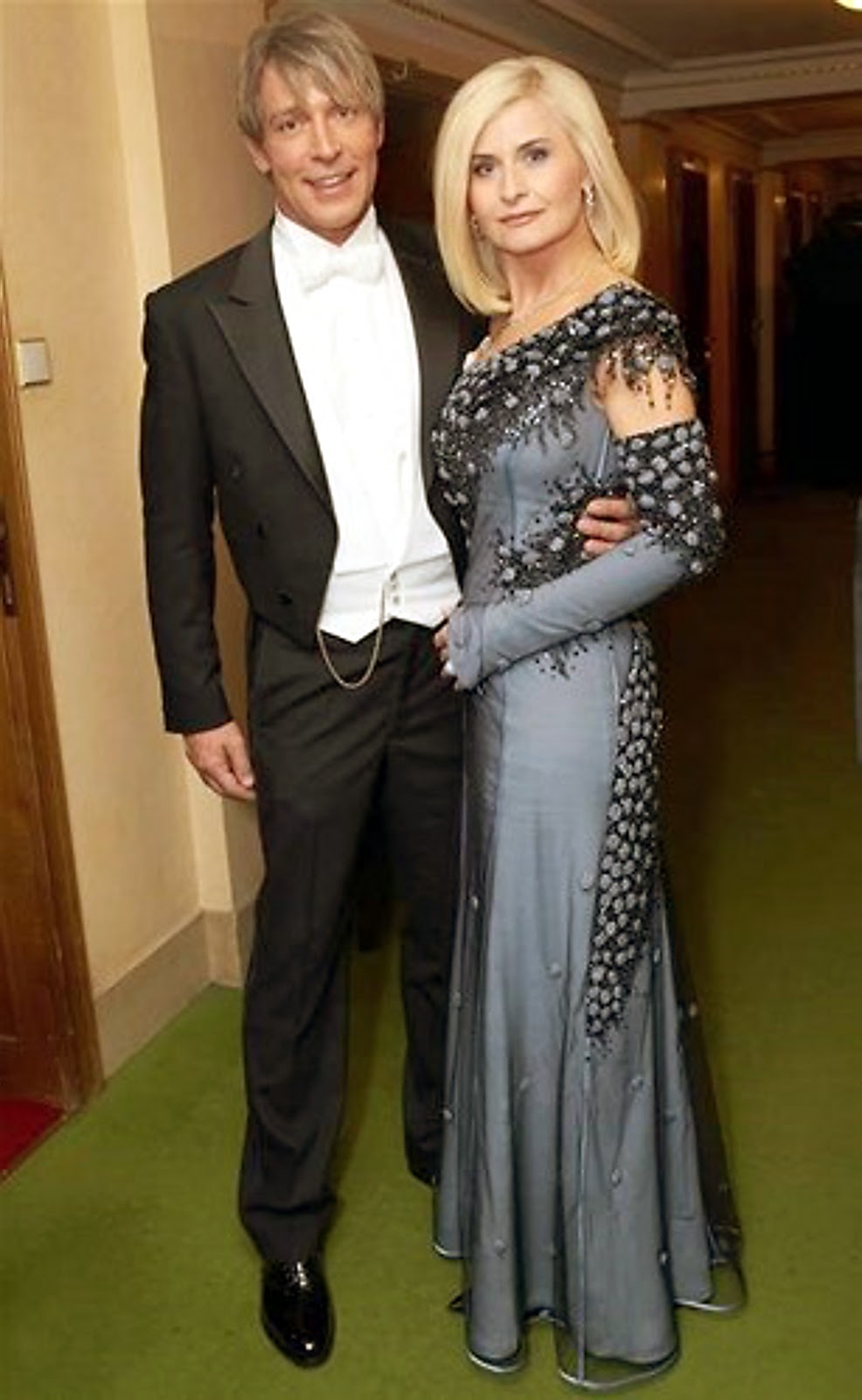 Woher Kommen Die Schönsten Frauen Wiener Opernball: Die schönsten Kleider | Gerrys Blog
