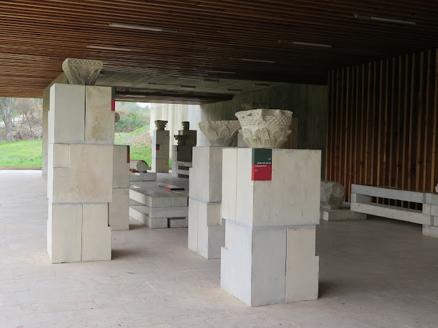 Pequeño museo al aire libre en Volubilis