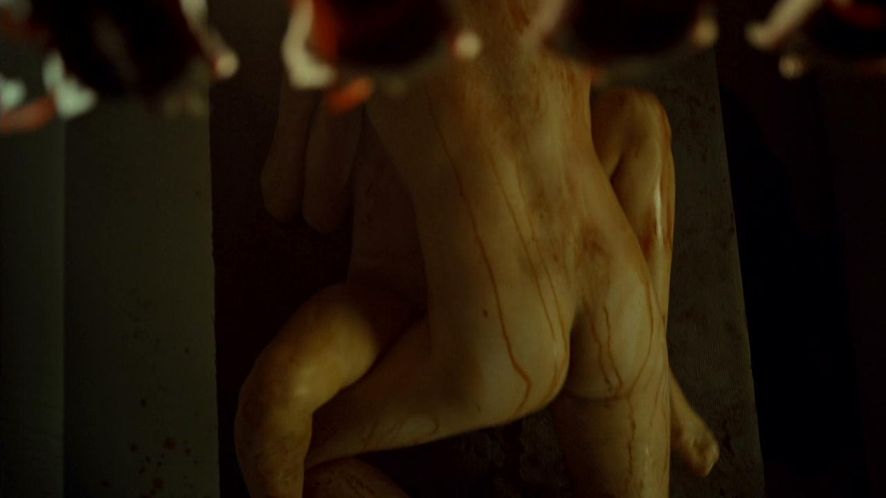 Bill Skarsgård naked bum in Hemlock Grove S03E04! 