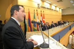 LEANDRO PUXIAN, representante dos armênios