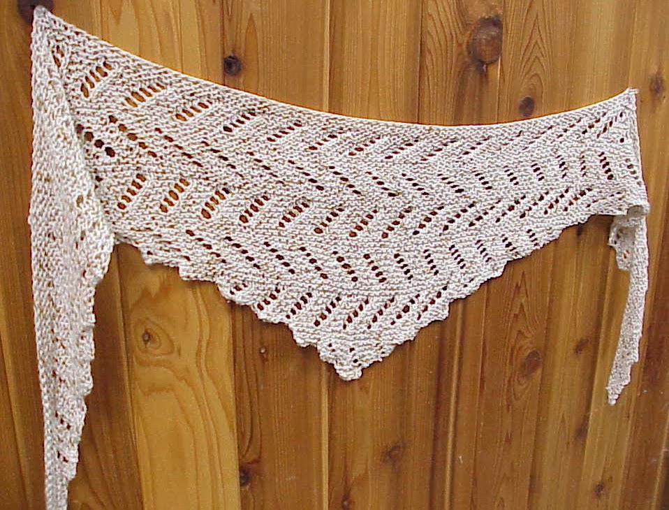Kriskrafter: Free Knitting Pattern! Definitely Diagonal Scarf