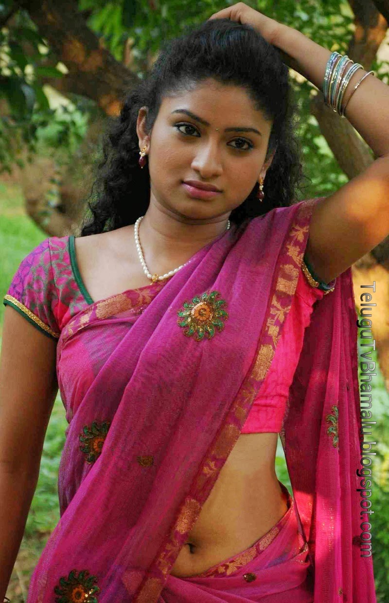 Telugu Actress Vishnu Priya Navel - Cute And Hot-7114