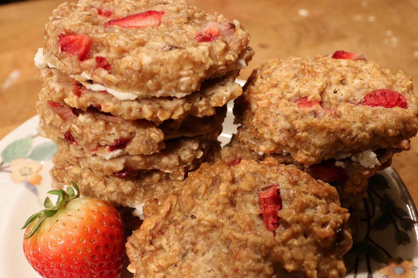 Blackberry Morning Strawberry Oatmeal Cream Pies (Low Sugar)