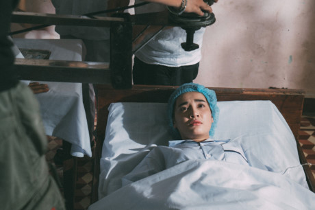 Nhã Phương: 'Trường Giang vui tính như ba của tôi' - Ảnh 1 Nha Phuong: 'Truong Giang vui tinh nhu ba cua toi' - Anh 1