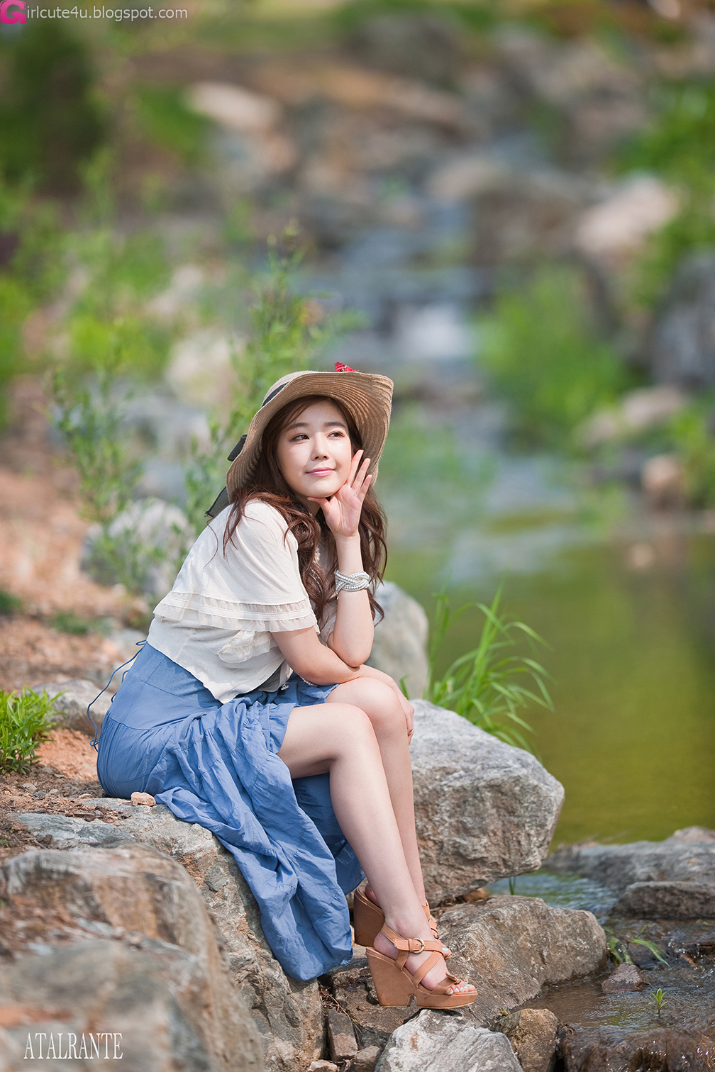 Cute Asian Girl: Jo Sang Hi - Beautiful Outdoor