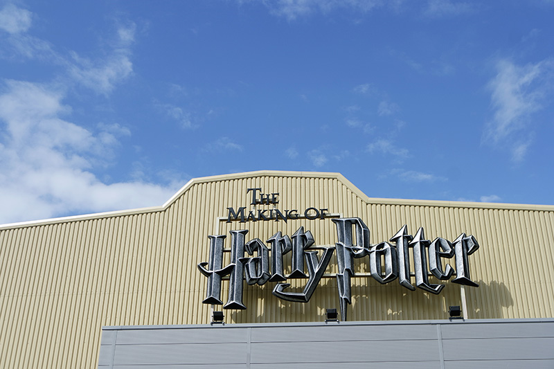 Harry Potter, London, Warner Bros studio tour, cinema studio, Hogwarts, magic world,